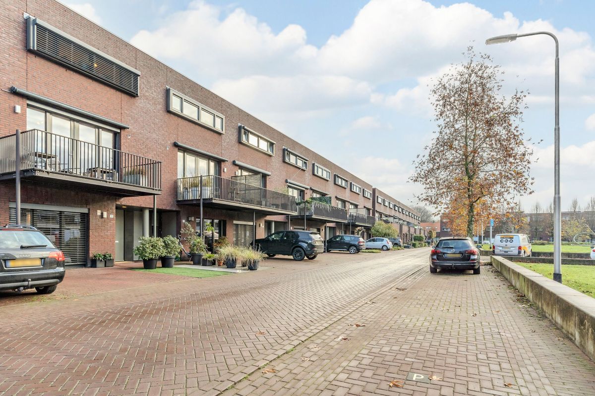 Phoenixplaats 11 Photo Blur 38