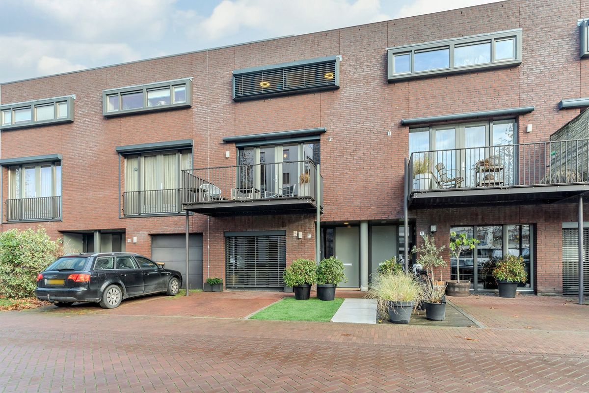 Phoenixplaats 11 Photo Blur 40