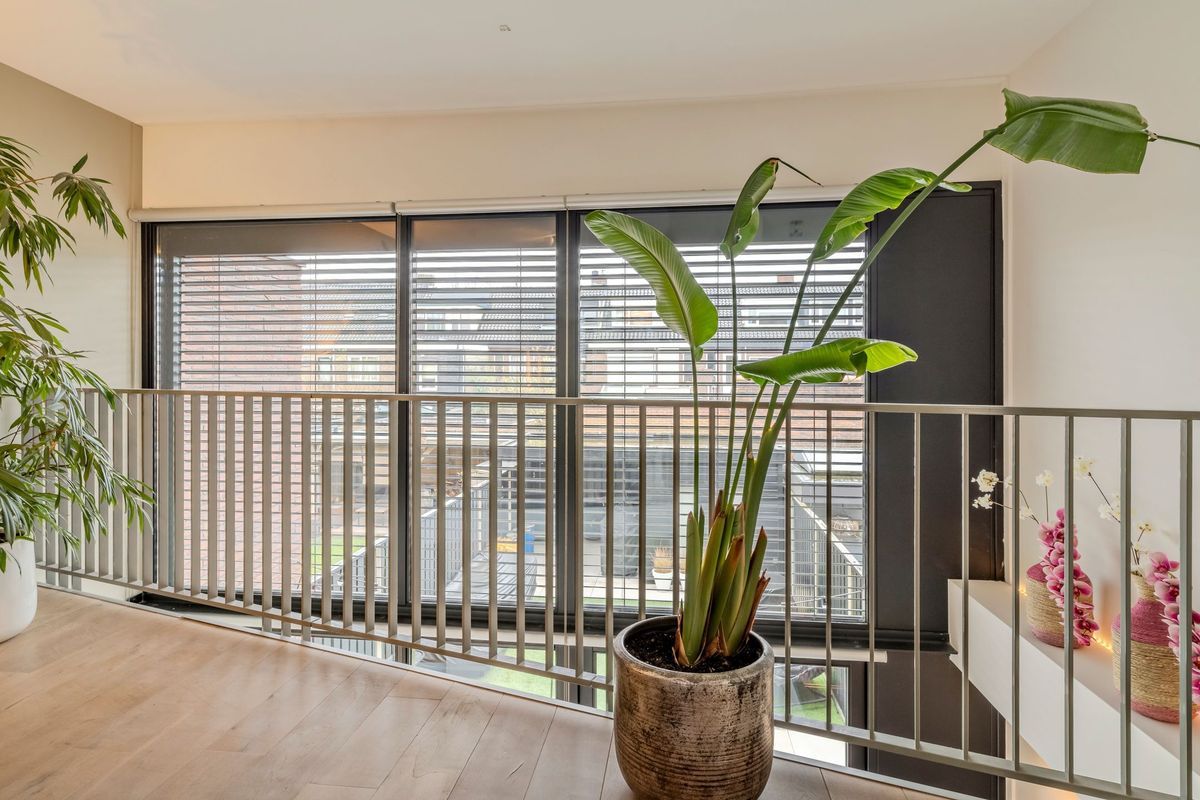 Phoenixplaats 11 Photo Blur 14