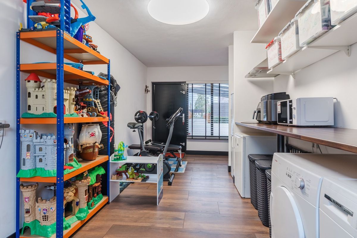 Sneekstraat 89 Photo Blur 13