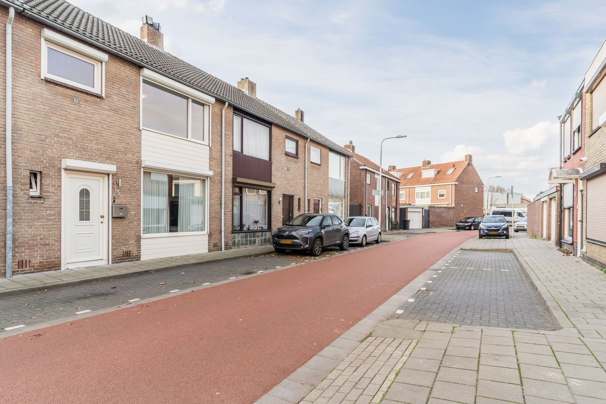 Kapelstraat 5 Photo Blur 33