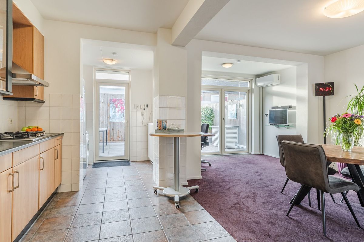 Kapelstraat 5 Photo Blur 3