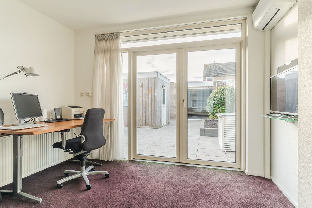 Kapelstraat 5 Photo Blur 8