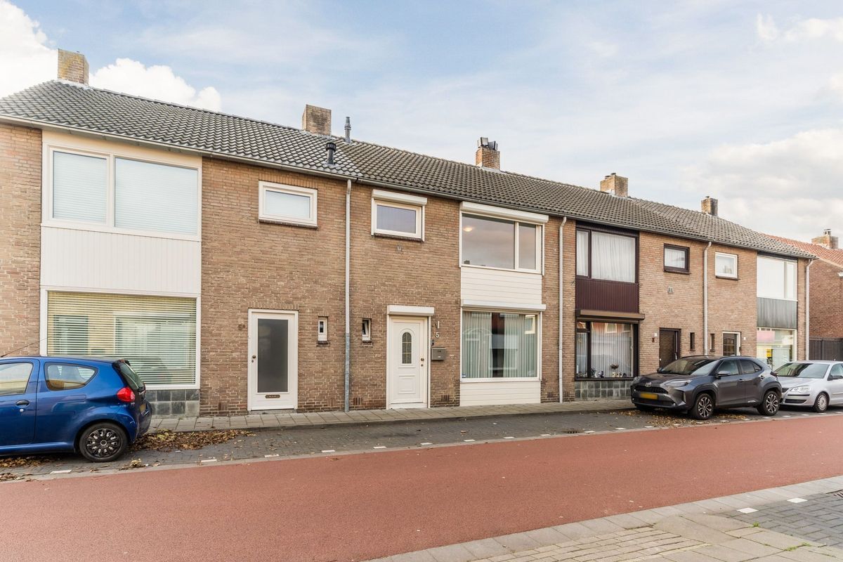 Kapelstraat 5 Photo Blur 32