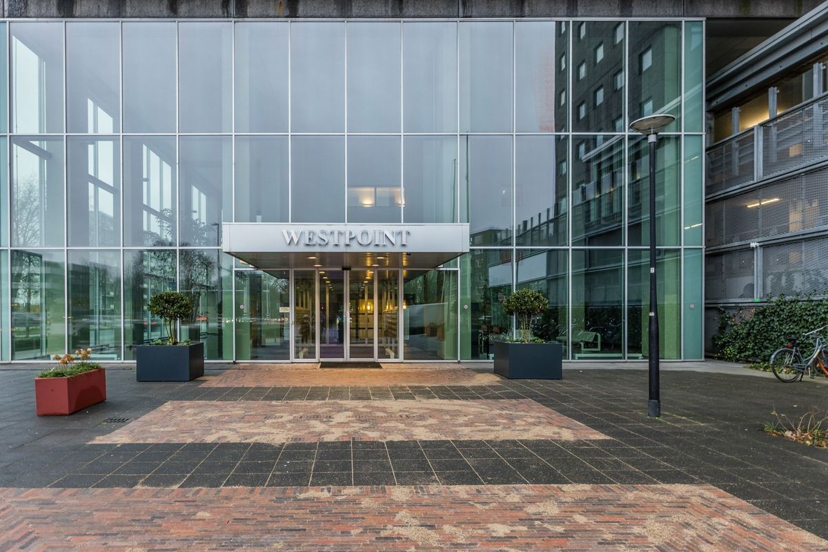 Westpoint 69 Photo Blur 25