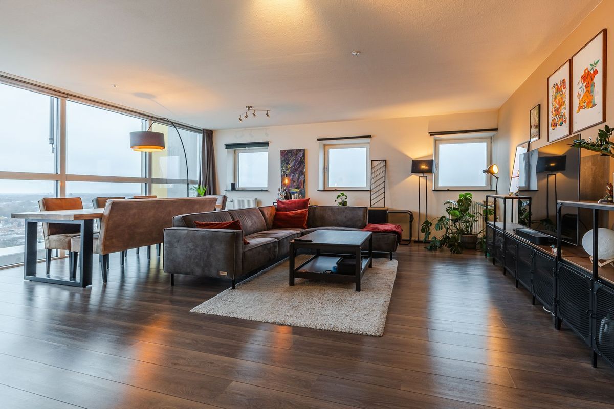 Westpoint 69 Photo Blur 1