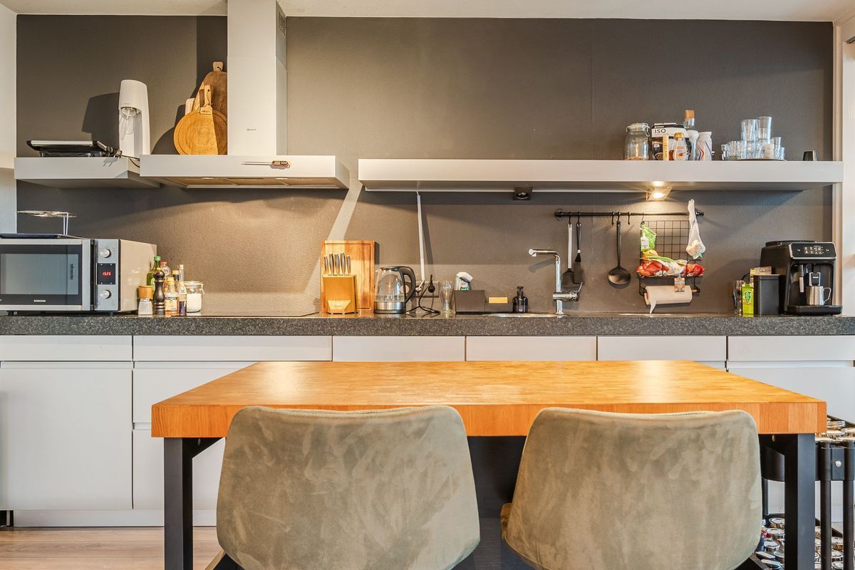 Westpoint 69 Photo Blur 10