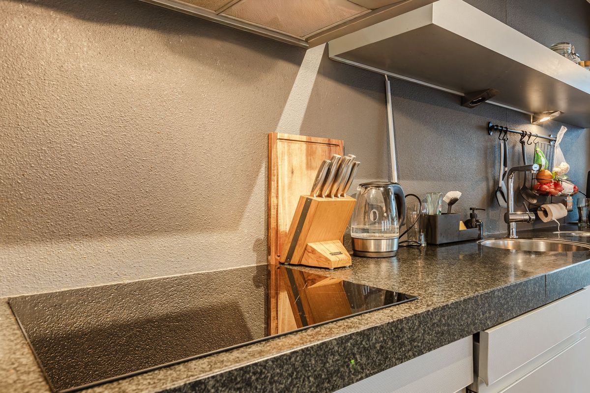 Westpoint 69 Photo Blur 11