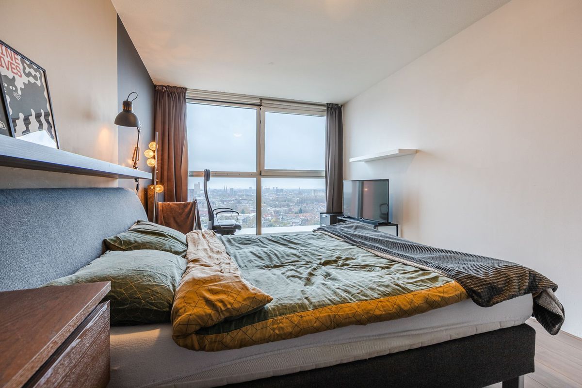 Westpoint 69 Photo Blur 17