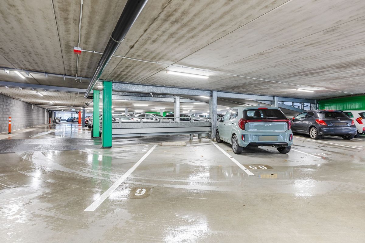 Westpoint 69 Photo Blur 28