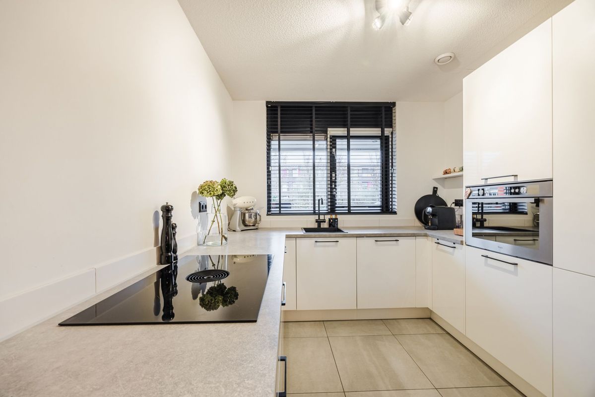 Renesselaan 30 Photo Blur 11