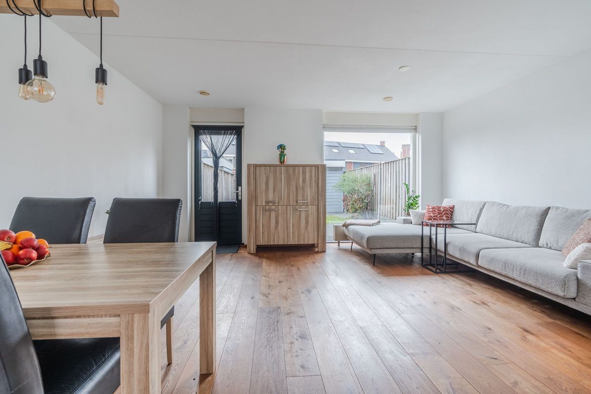 Poort 16 Photo Blur 11