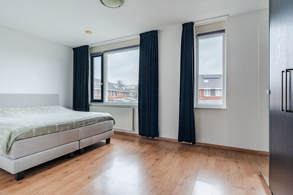 Poort 16 Photo Blur 16