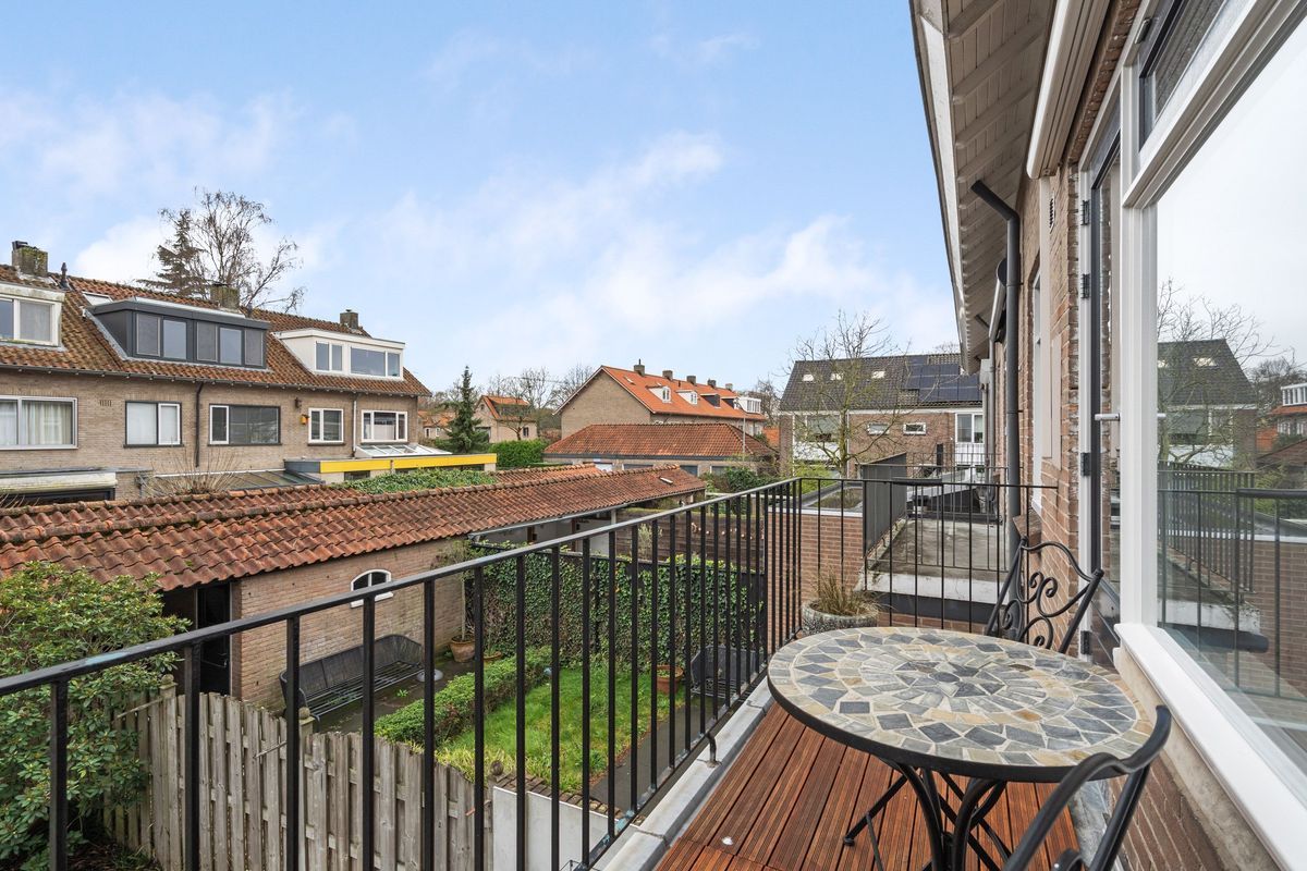 Albert Verweijstraat 7 Photo Blur 17