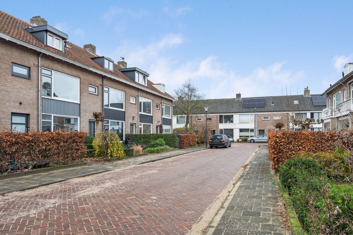 Albert Verweijstraat 7 Photo Blur 37