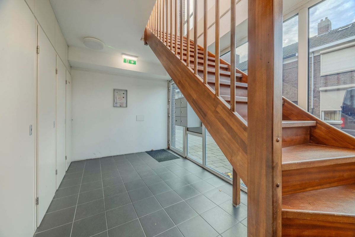 Noord-Besterdstraat 2 - 03 Photo Blur 22