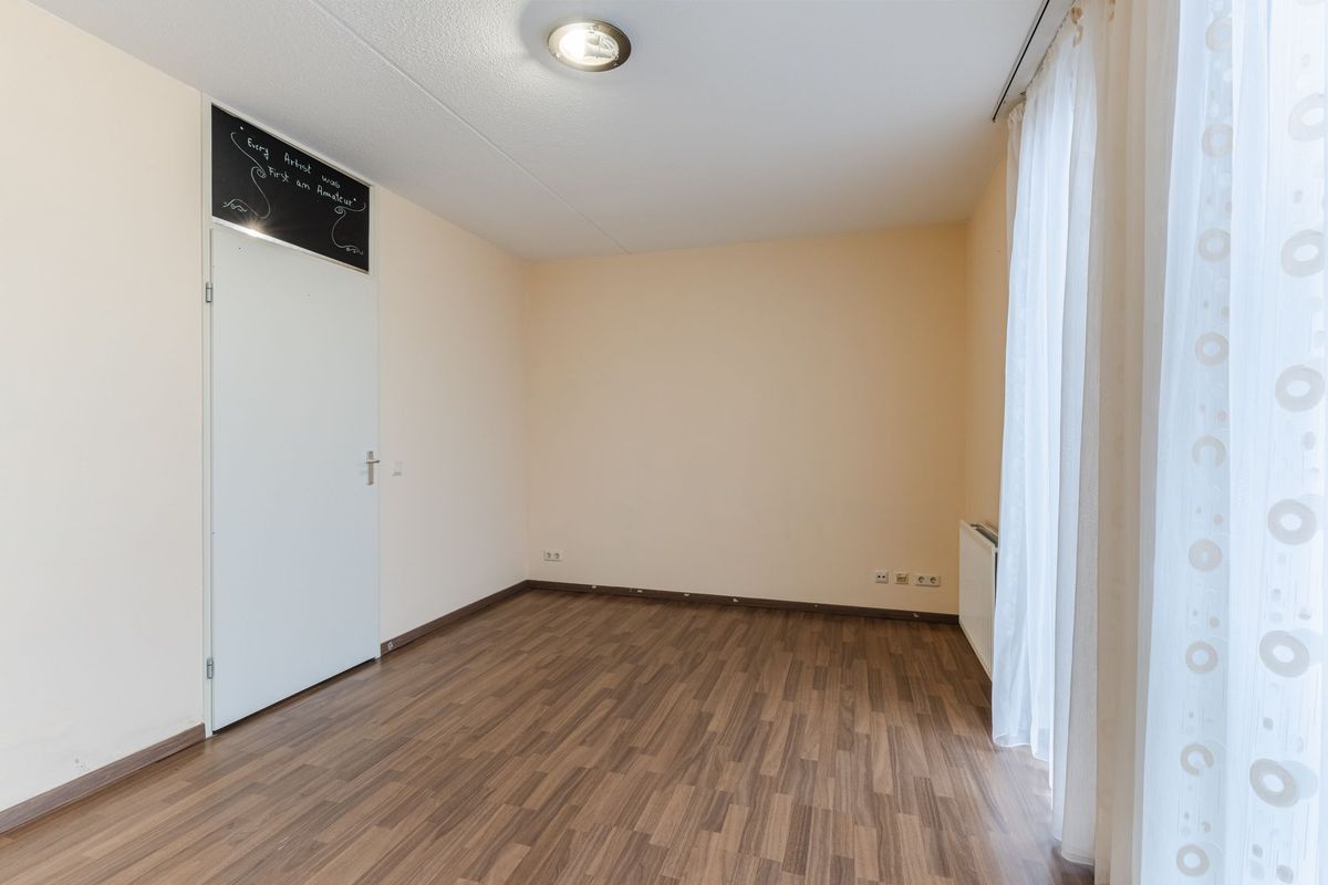 Noord-Besterdstraat 2 - 03 Photo Blur 8