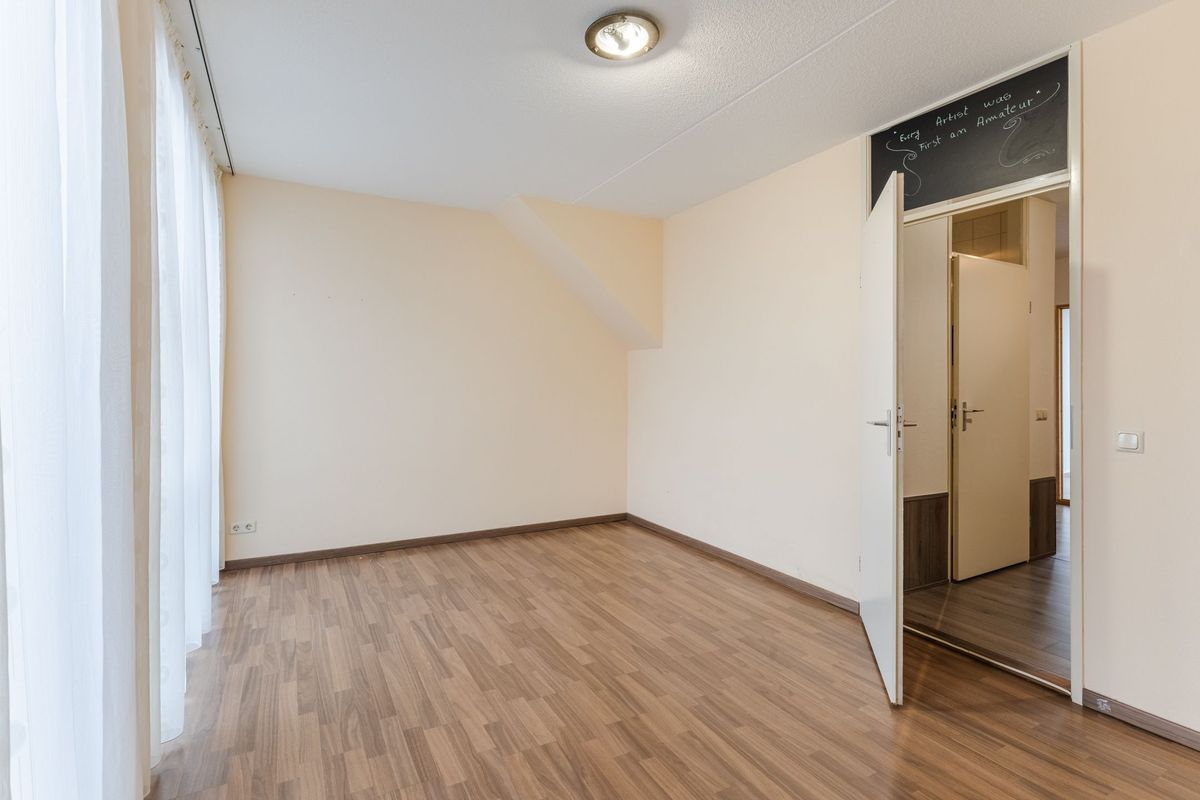 Noord-Besterdstraat 2 - 03 Photo Blur 7