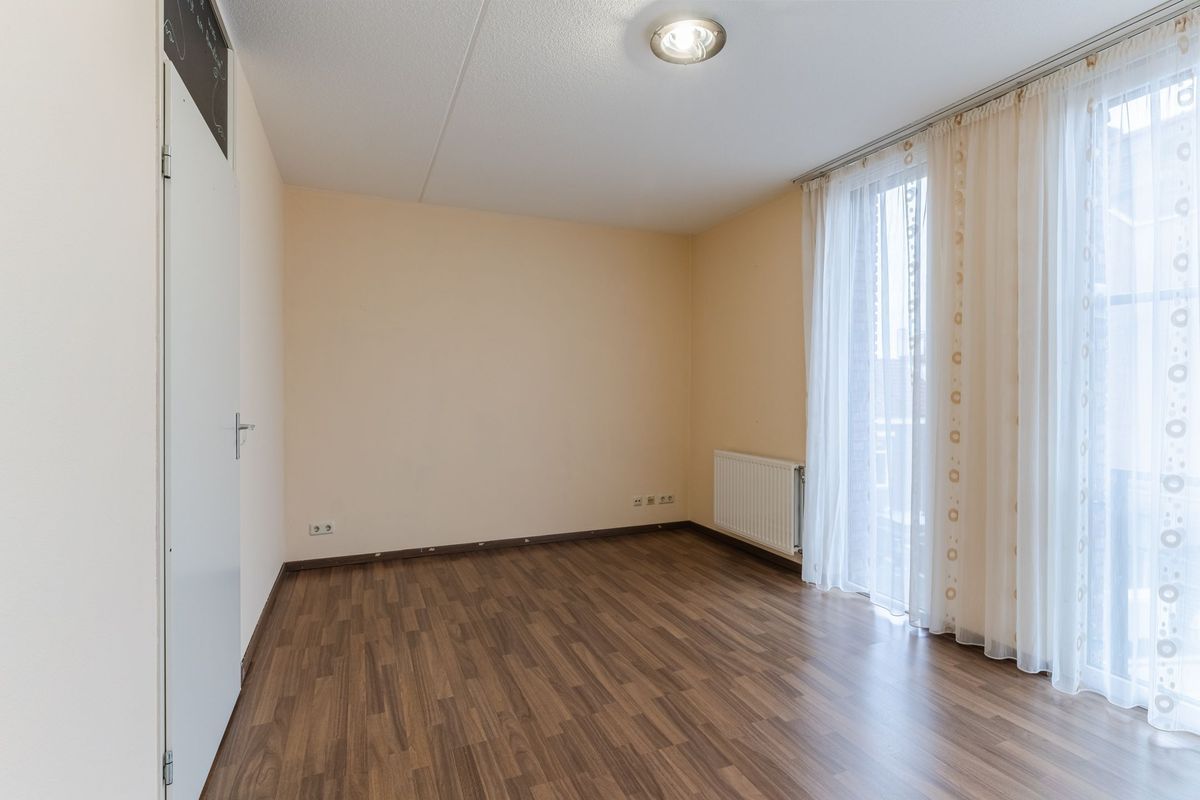 Noord-Besterdstraat 2 - 03 Photo Blur 9