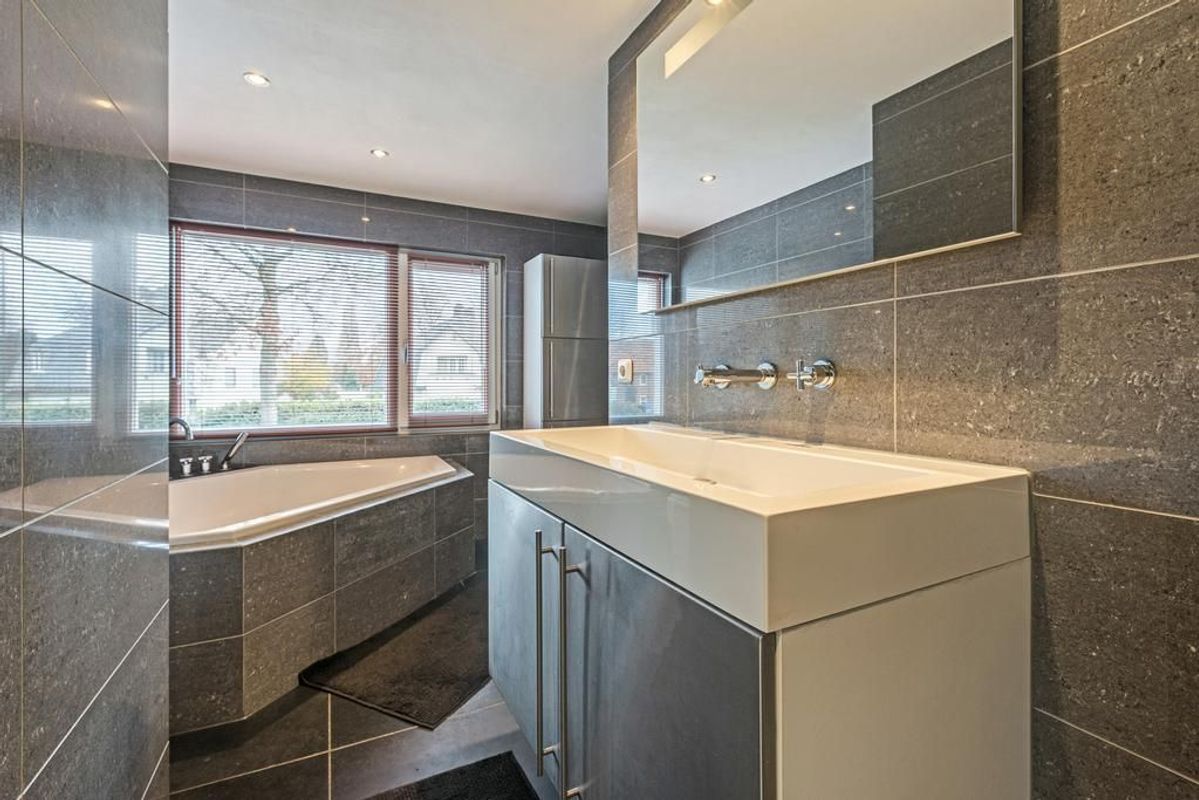 Eindhovenseweg 35 Photo Blur 26