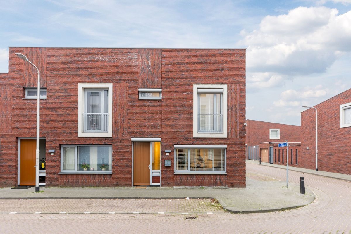 Piet Heinstraat 18 Photo Blur 28