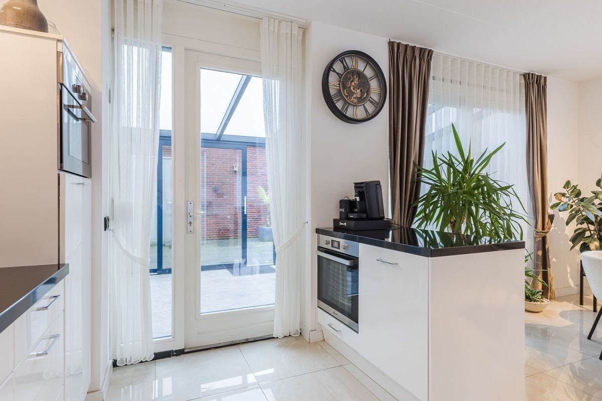 Piet Heinstraat 18 Photo Blur 7