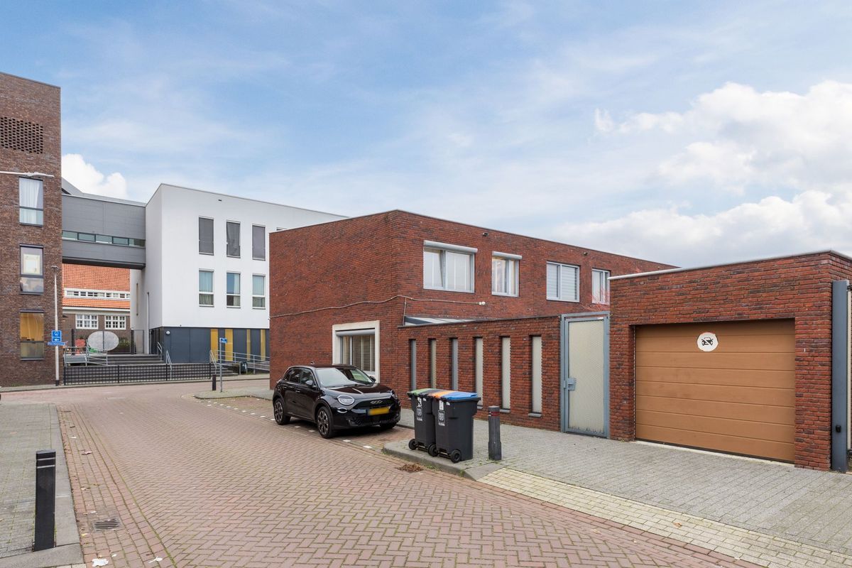 Piet Heinstraat 18 Photo Blur 27