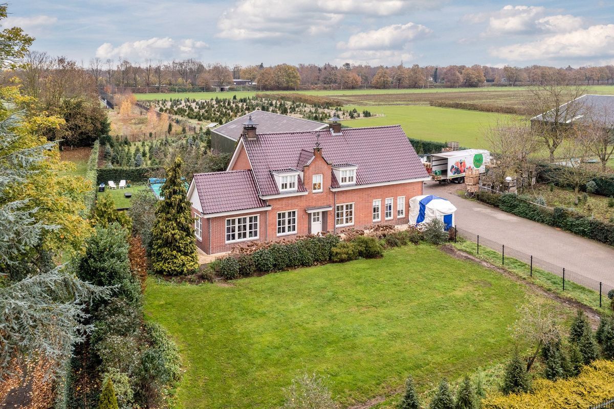 Oisterwijksebaan 9 Photo Blur 2