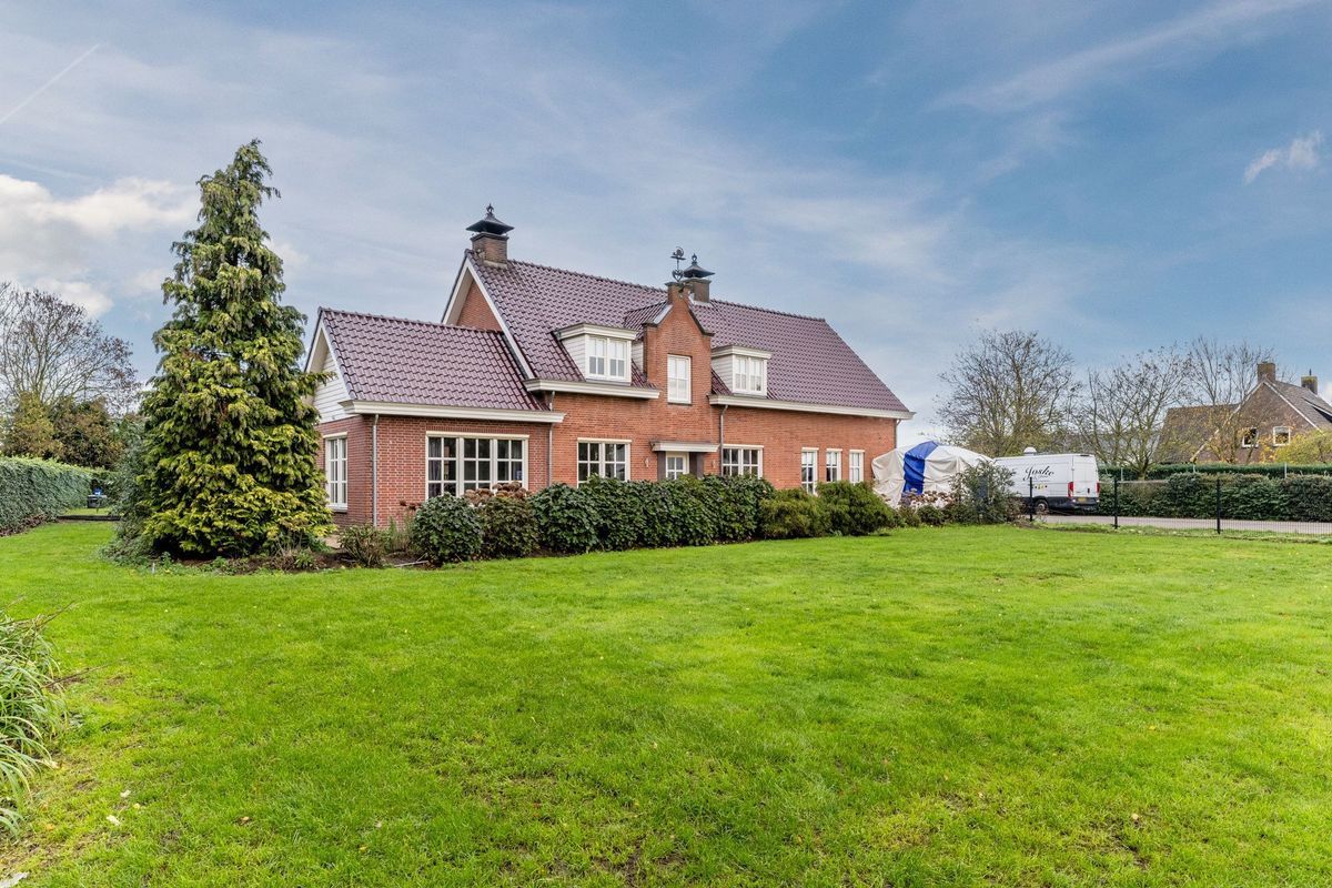 Oisterwijksebaan 9 Photo Blur 45