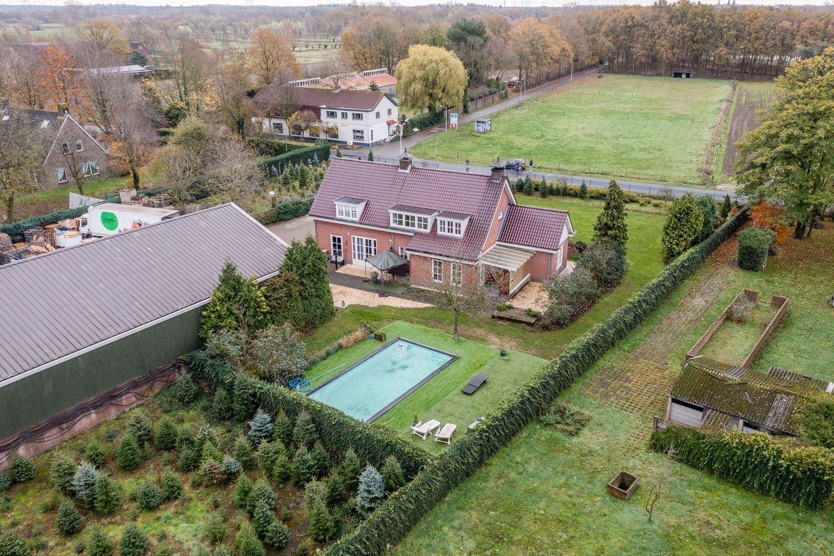 Oisterwijksebaan 9 Photo Blur 44