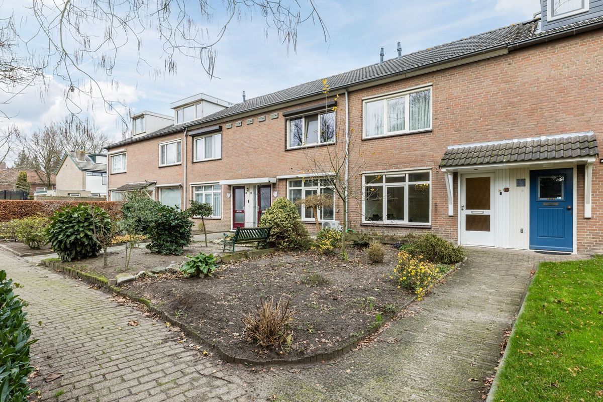 Lijsterbeslaan 15 Photo Blur 30