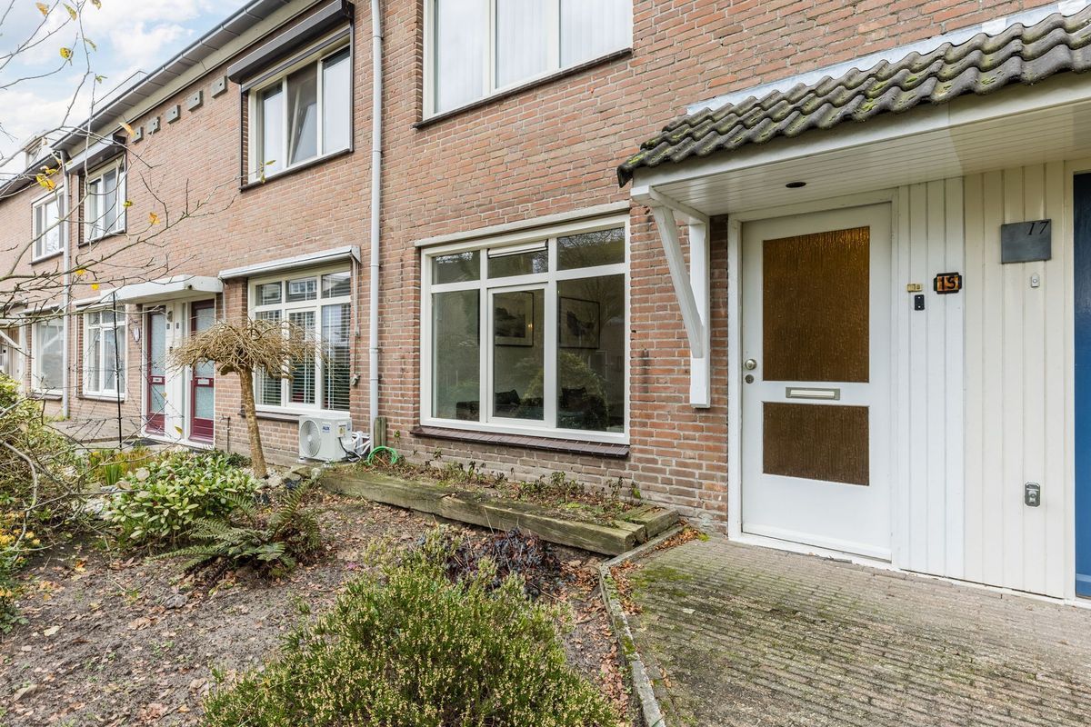 Lijsterbeslaan 15 Photo Blur 27