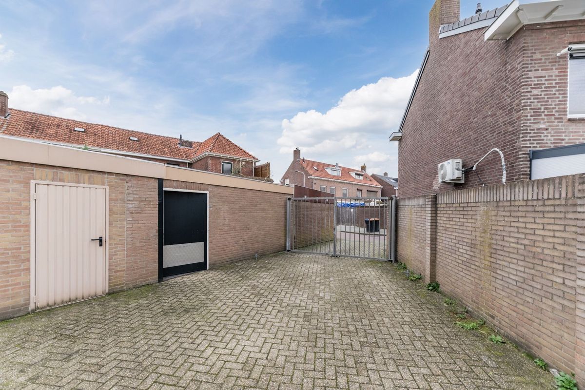 Christiaan Huygensstraat 50 Photo Blur 23