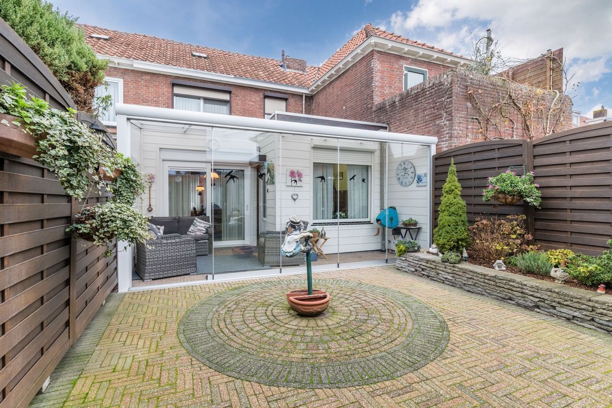 Christiaan Huygensstraat 50 Photo Blur 21