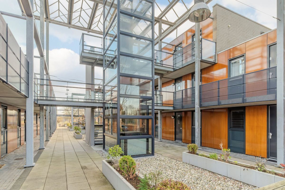 Meeuwenhof 20 Photo Blur 6