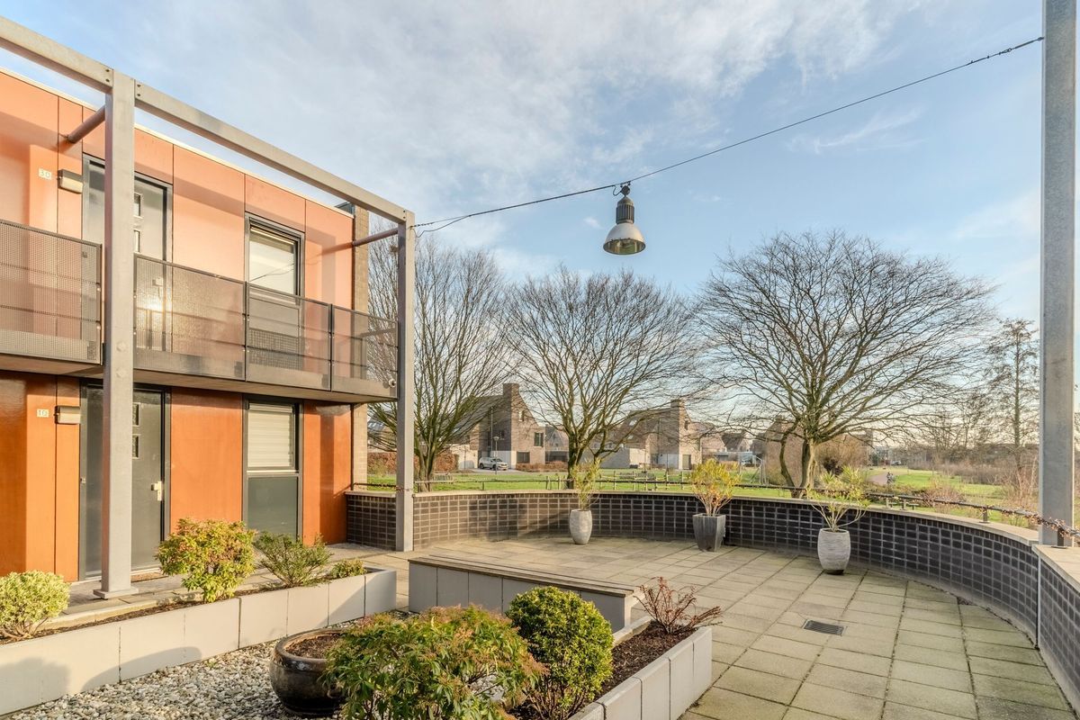 Meeuwenhof 20 Photo Blur 14