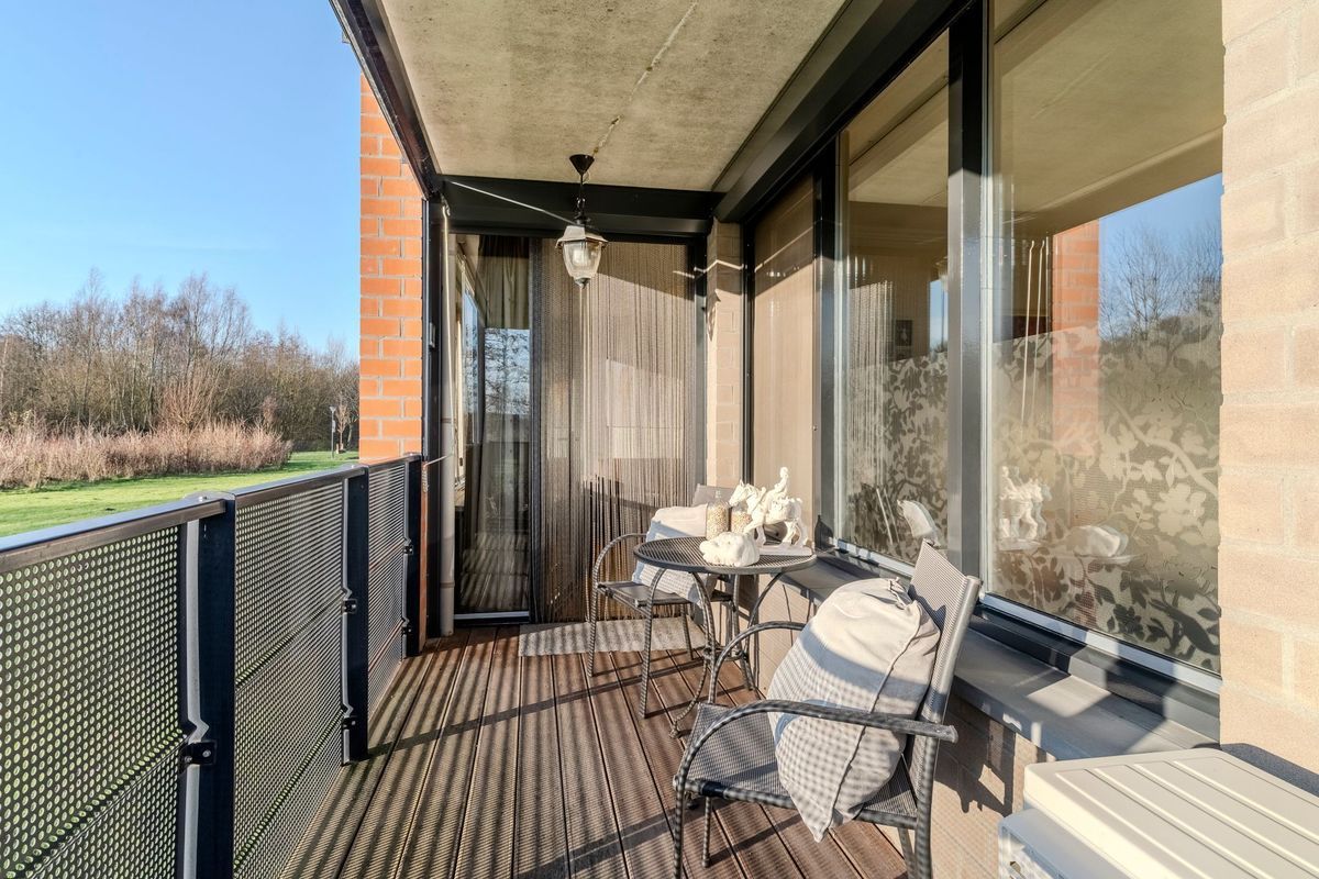 Meeuwenhof 20 Photo Blur 35