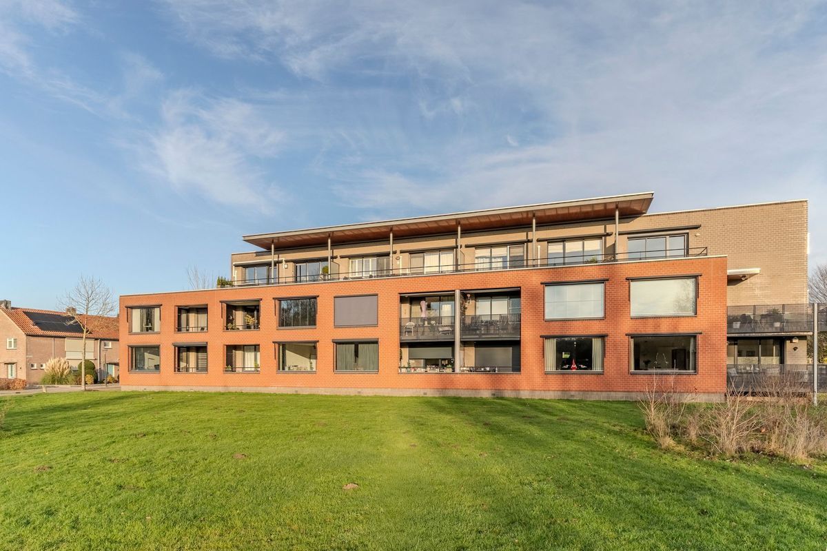 Meeuwenhof 20 Photo Blur 42