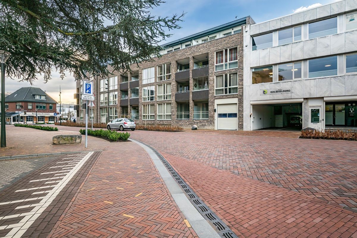 Nieuwendijk 1 - F Photo Blur 3