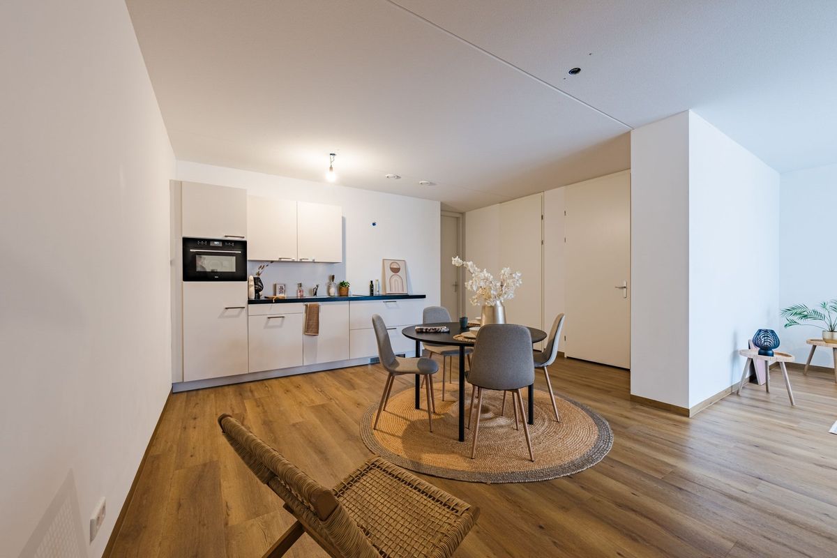 Nieuwendijk 1 - F Photo Blur 8