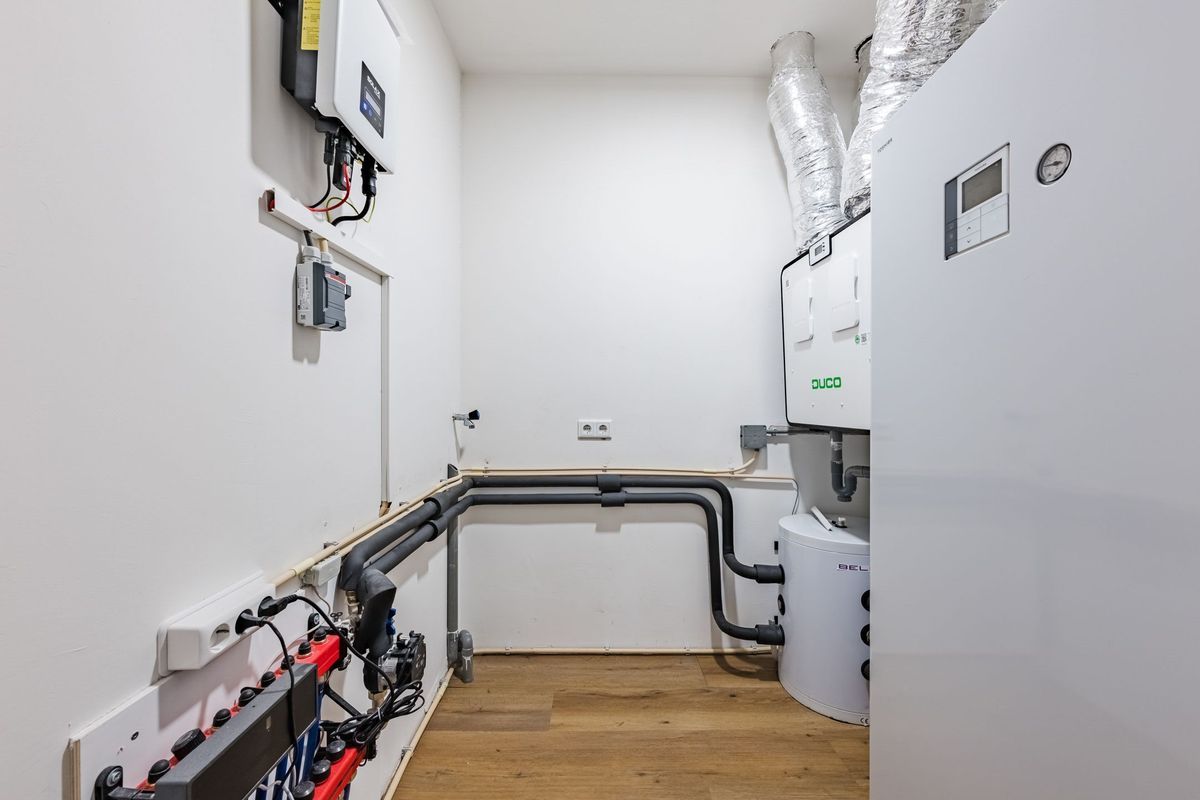 Nieuwendijk 1 - F Photo Blur 18