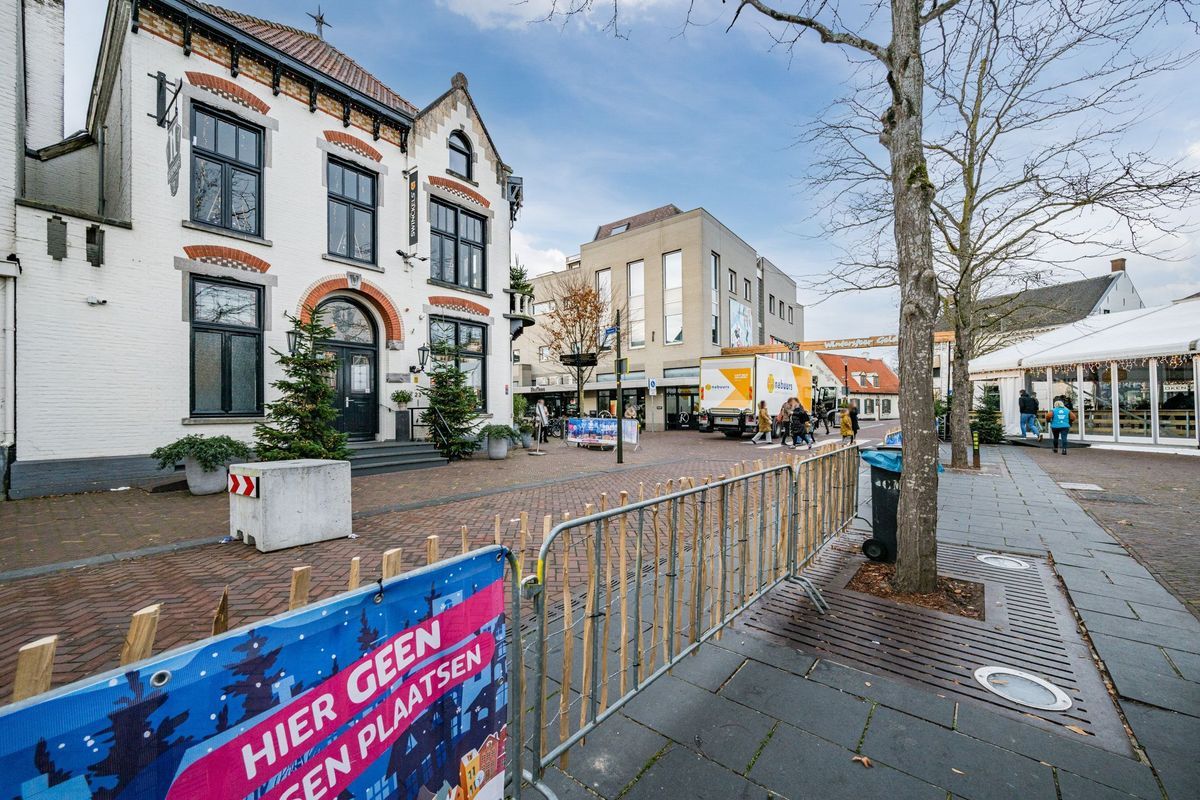 Nieuwendijk 1 - F Photo Blur 26