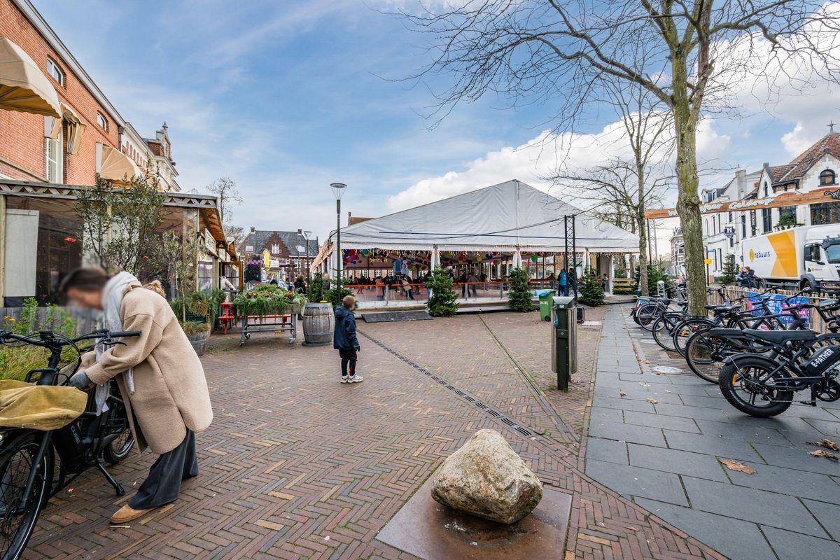 Nieuwendijk 1 - F Photo Blur 27