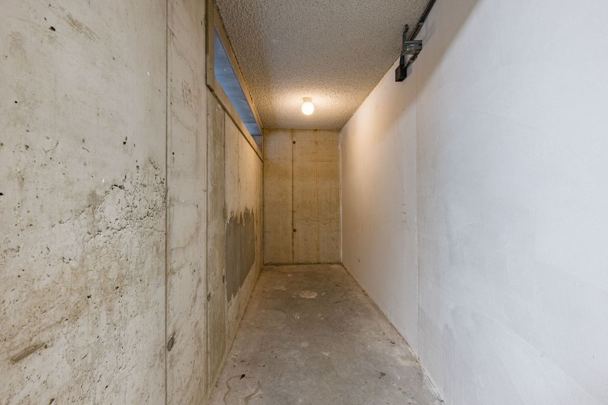 Nieuwendijk 1 - F Photo Blur 24