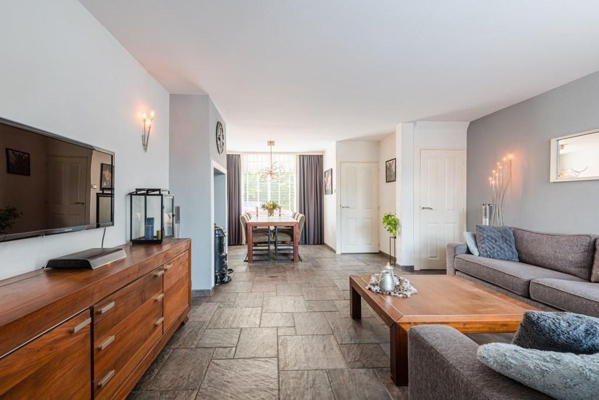 Dorpsstraat 40 Photo Blur 4