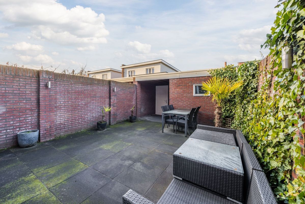 Haansbergseweg 7 Photo Blur 24