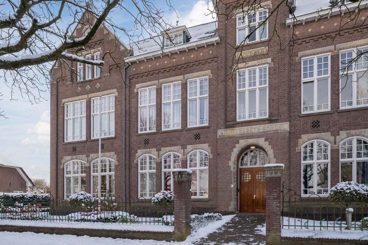 Stationsstraat 19 - D Photo Blur 5