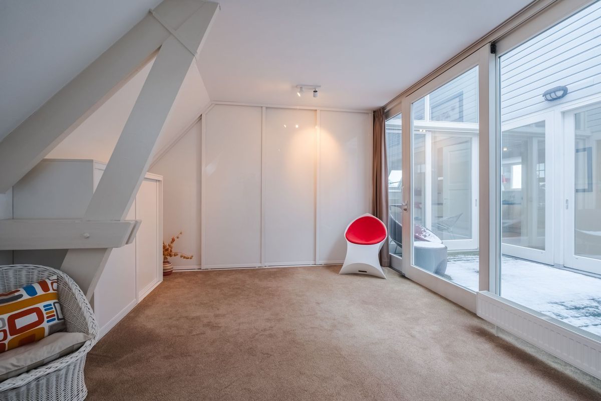 Stationsstraat 19 - D Photo Blur 22