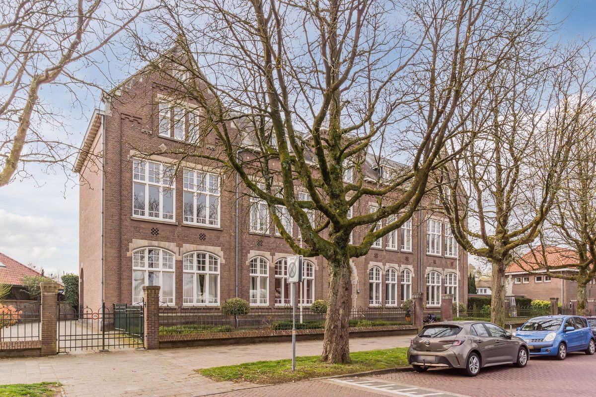 Stationsstraat 19 - D Photo Blur 2