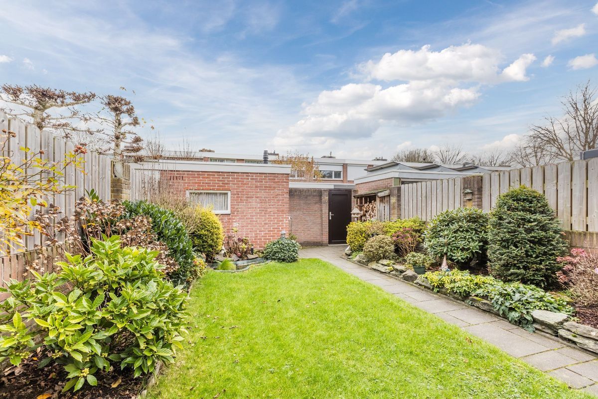 Muiderslotstraat 22 Photo Blur 22